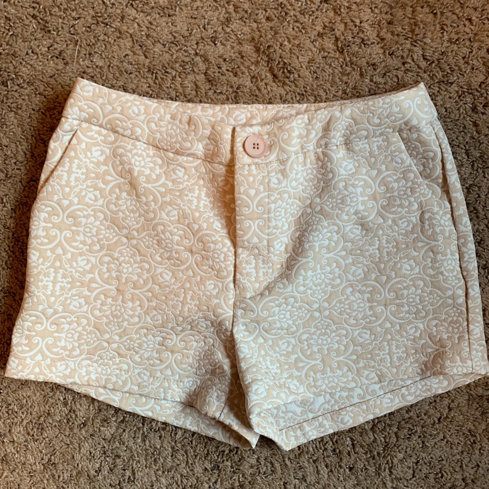 Cream/white Shorts